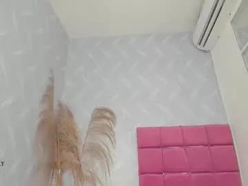 nataly_velez from Chaturbate