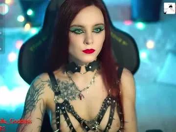 nelle_ from Chaturbate