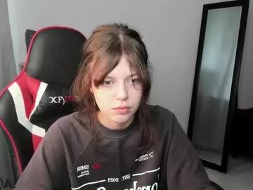nellysunrise_1 from Chaturbate