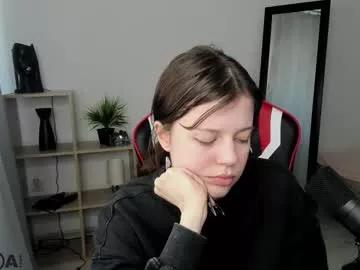 nellysunrise_1 from Chaturbate