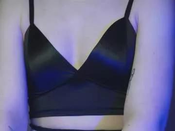 New_purple webcams show profile image 
