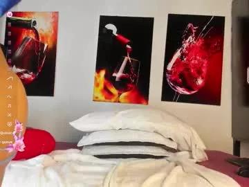 Nicolle_hanks1 webcams show profile image 