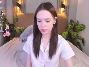 nikkimiltons from Chaturbate