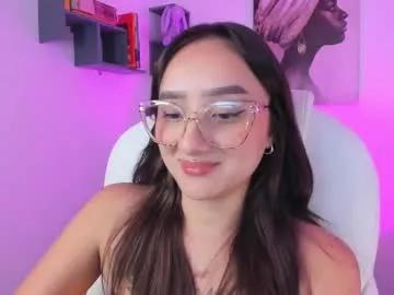 nina_collinns from Chaturbate