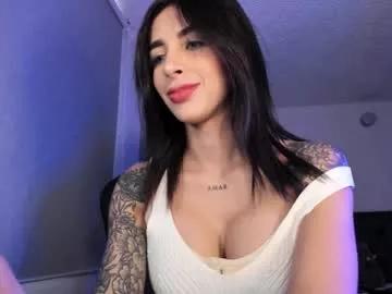 ninaclarkeoff from Chaturbate