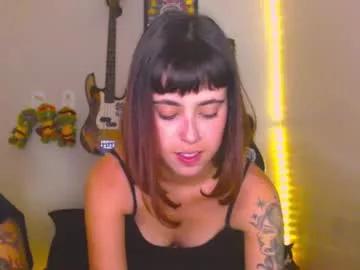 ninapellegrini17 from Chaturbate