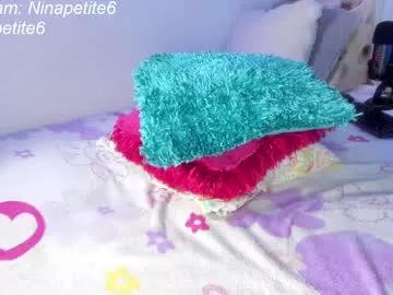 ninapetite from Chaturbate