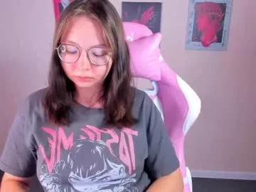 noora_moore from Chaturbate