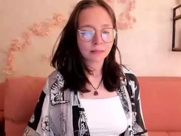 noora_moore from Chaturbate