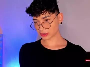 Nut_foxx webcams show profile image 