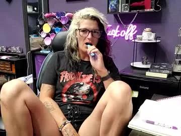 oddywithabody from Chaturbate