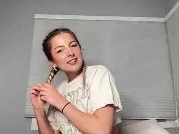 official_ellieanne from Chaturbate