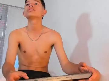 officialdominic from Chaturbate