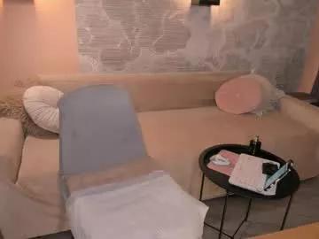 ohhh_yess from Chaturbate