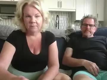 oneoften1000 from Chaturbate