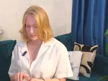 petitelz from Chaturbate is Freechat