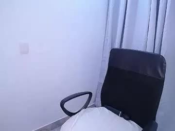 petitmari from Chaturbate is Freechat