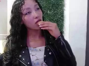 pettymoon from Chaturbate