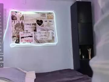 Piera_ webcams show profile image 
