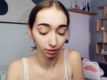 polly_bee from Chaturbate