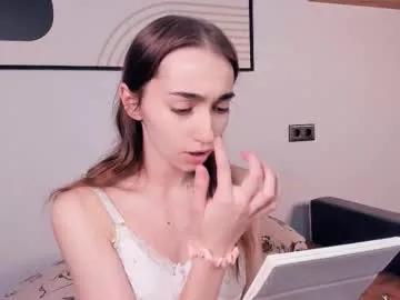 polly_bee from Chaturbate