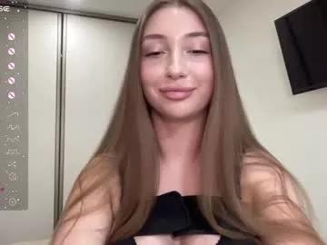 polly_dream from Chaturbate
