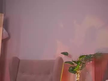 polly_plush19 from Chaturbate