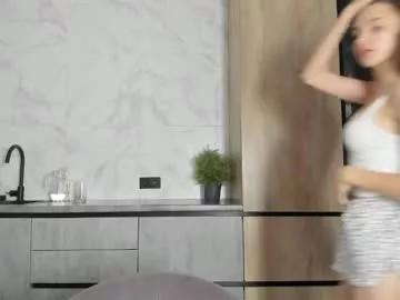 poopl_18 from Chaturbate