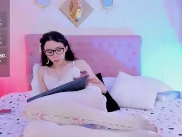 prretty_moon_ from Chaturbate