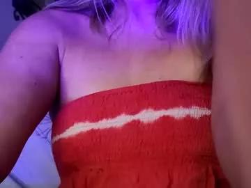 puddleslut420 from Chaturbate