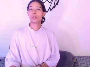 pupi_wolf from Chaturbate