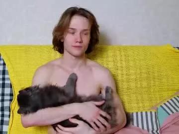 pupsenish from Chaturbate
