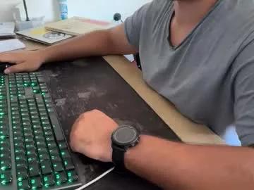 pussylickersucks77 from Chaturbate