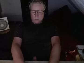 pussylovercb from Chaturbate