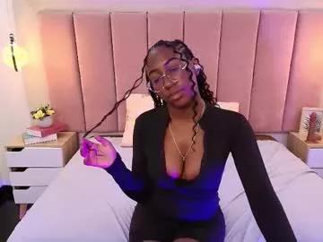 qeen_blackk from Chaturbate