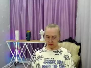 queen_a_n_i from Chaturbate