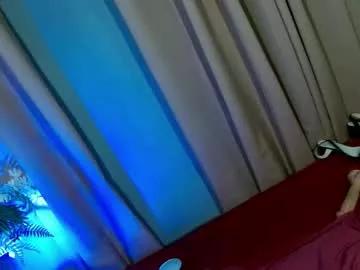 queen_kendalx19 from Chaturbate