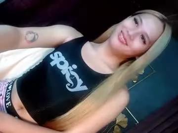 queena10 from Chaturbate