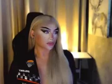 queenarthalia from Chaturbate