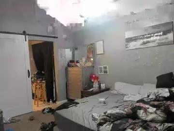 queenbish90 from Chaturbate