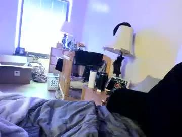 queenbish90 from Chaturbate