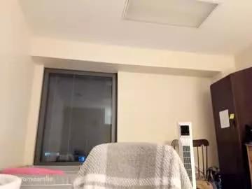 queenbish90 from Chaturbate