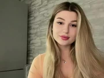 Queenie01 webcams show profile image 