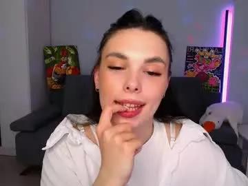 queenofthesense from Chaturbate