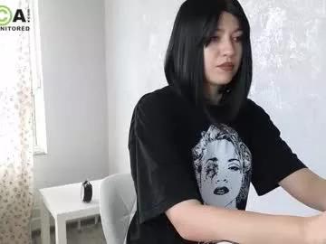 queenofwandss from Chaturbate
