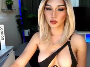queenslavehunterxxx from Chaturbate