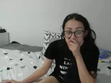 queensofiaqueen from Chaturbate