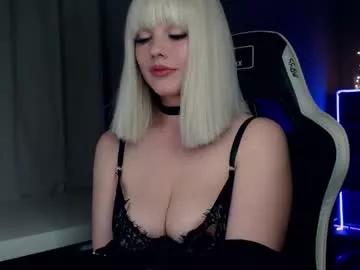 queensy_sins_x from Chaturbate