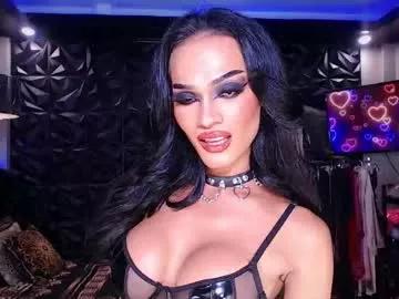 queenvalentinats from Chaturbate