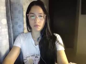 queenvictoria2023 from Chaturbate